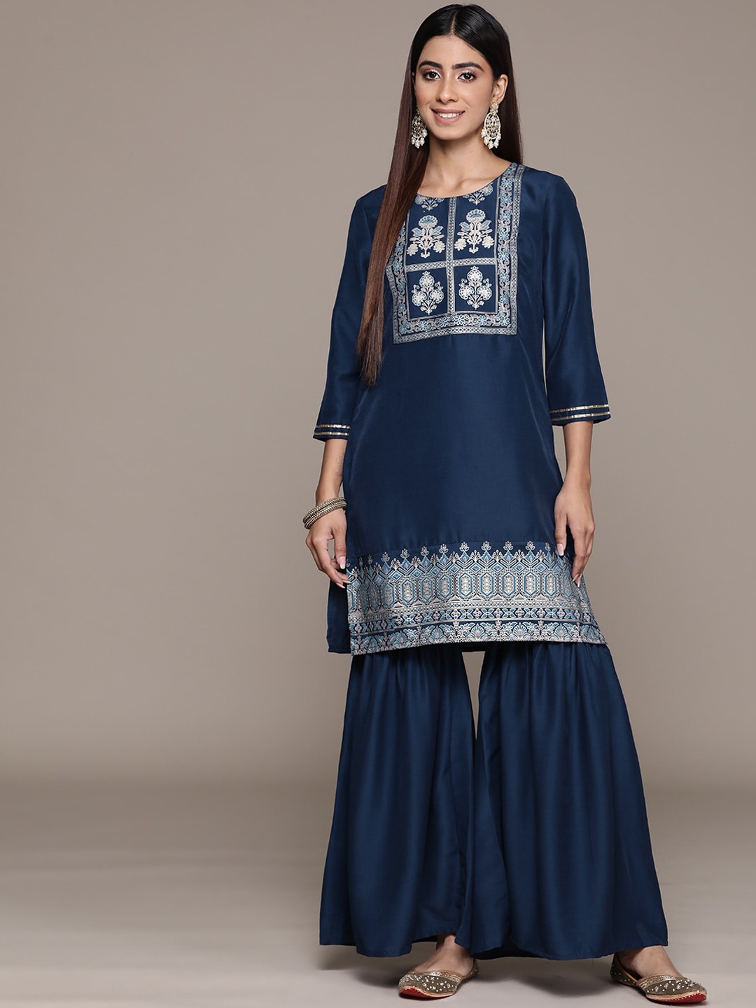 

KALINI Floral Printed Round Neck Three-Quarter Sleeves Kurta Set, Navy blue