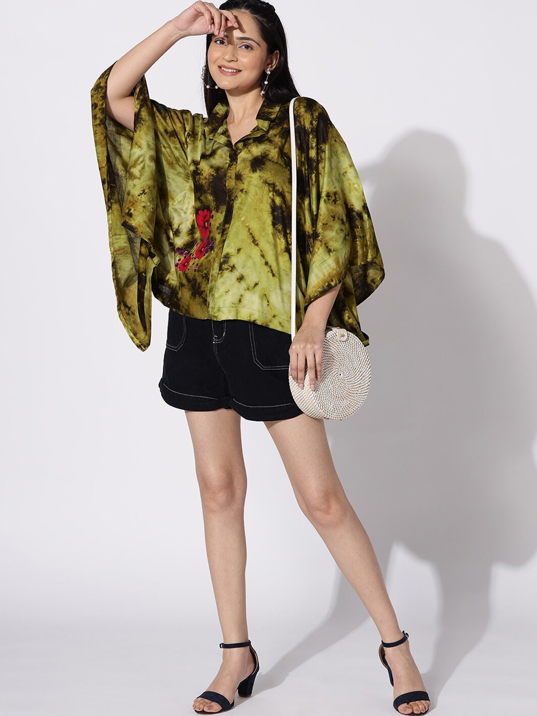 

LetsDressUp Abstract Printed Kimono Sleeve Shirt Style Top, Green