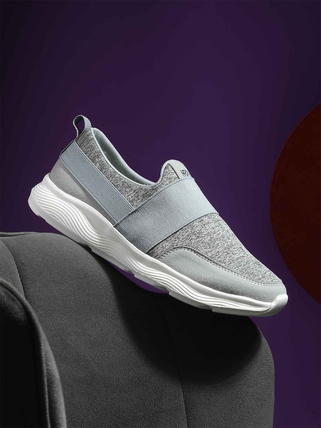

HRX by Hrithik Roshan Women Grey Textured Lace-Up Walking Shoes