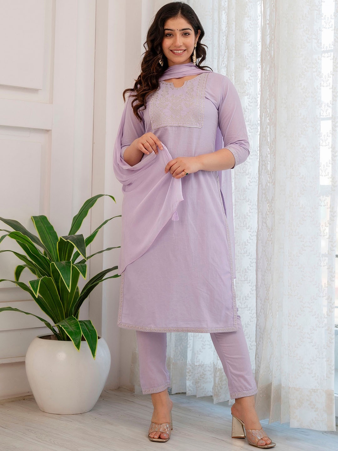 

Charu Floral Yoke Design Round Neck Thread Work Pure Cotton Kurta with Trousers & Dupatta, Lavender