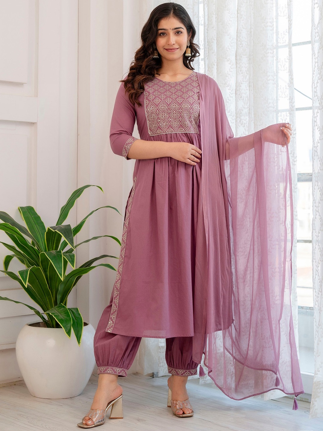 

Charu Yoke Design Round Neck Pure Cotton Kurta with Salwar & Dupatta, Purple