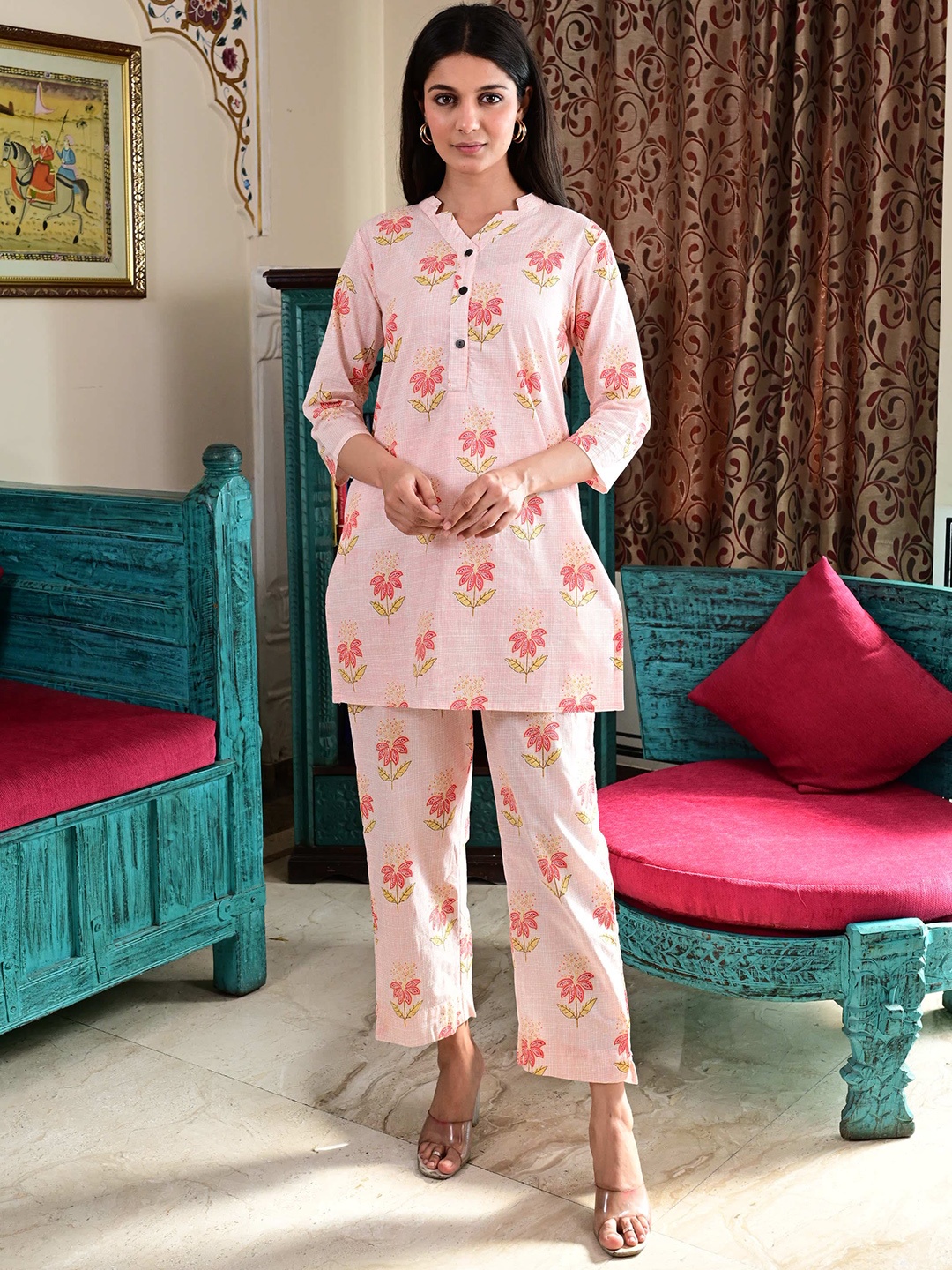

VYKOO Floral Printed Regular Pure Cotton Kurta With Palazzos & Dupatta, Peach