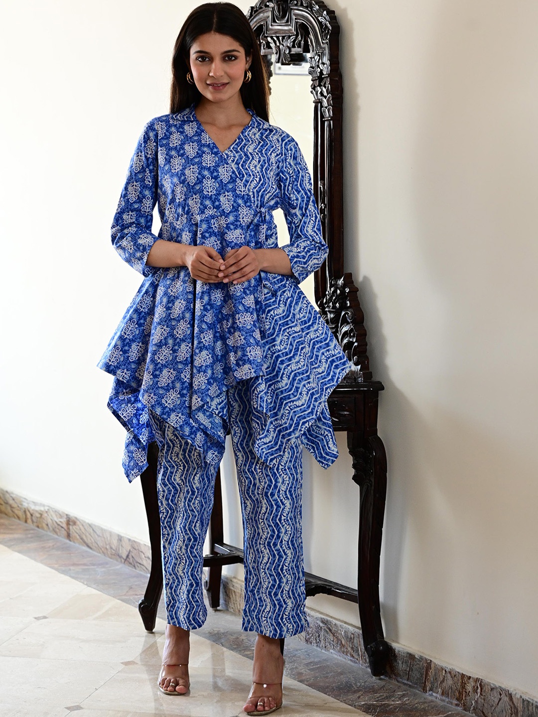 

VYKOO Ethnic Motifs Printed Regular Pure Cotton A-Line Kurta with Palazzos, Blue