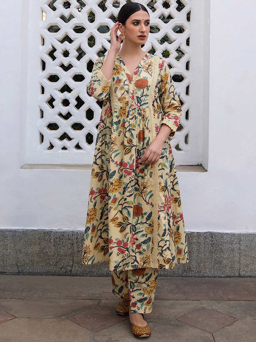 

Janasya V-Neck Floral Printed Regular Pure Cotton A-Line Kurta with Trousers, Beige