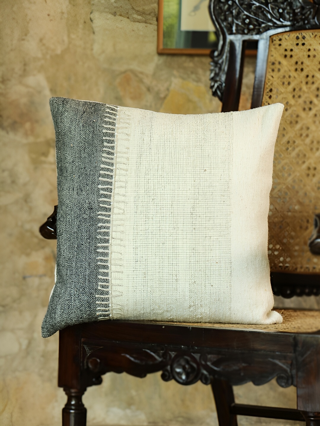 

SANSKRUTIHOMES Off White & Grey Square Cushion Covers