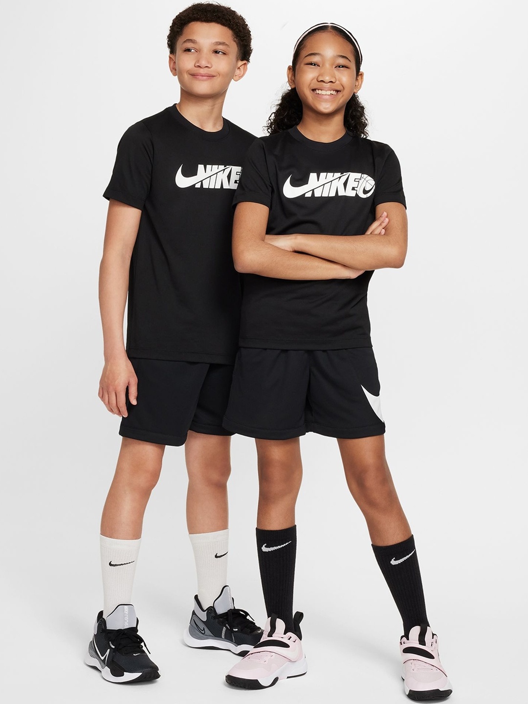 

Nike Multi+ Older Kids' Dri-FIT Training Shorts, Black