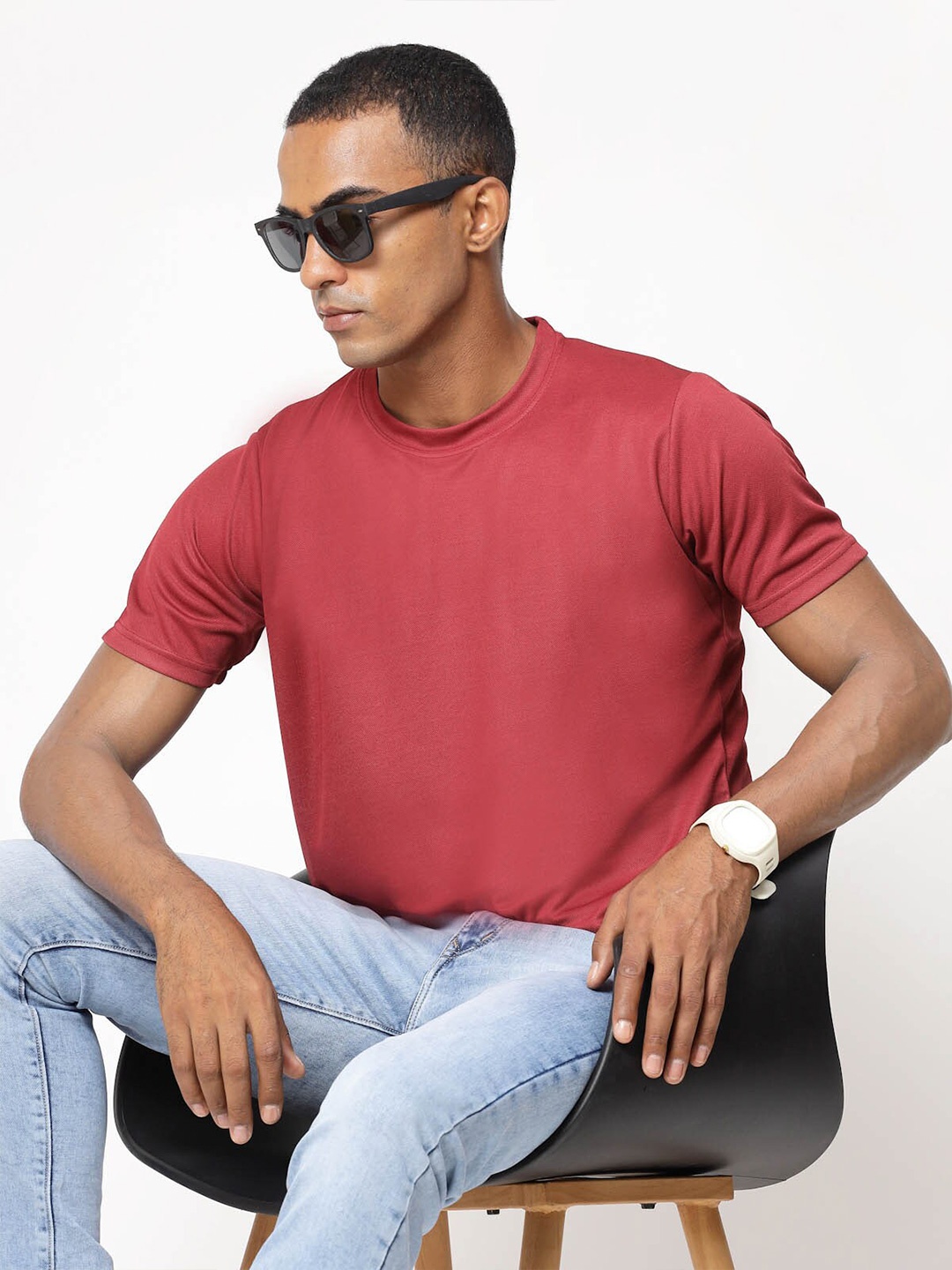 

FUNDOO Round Neck Half Sleeve Slim Fit T-shirt, Maroon