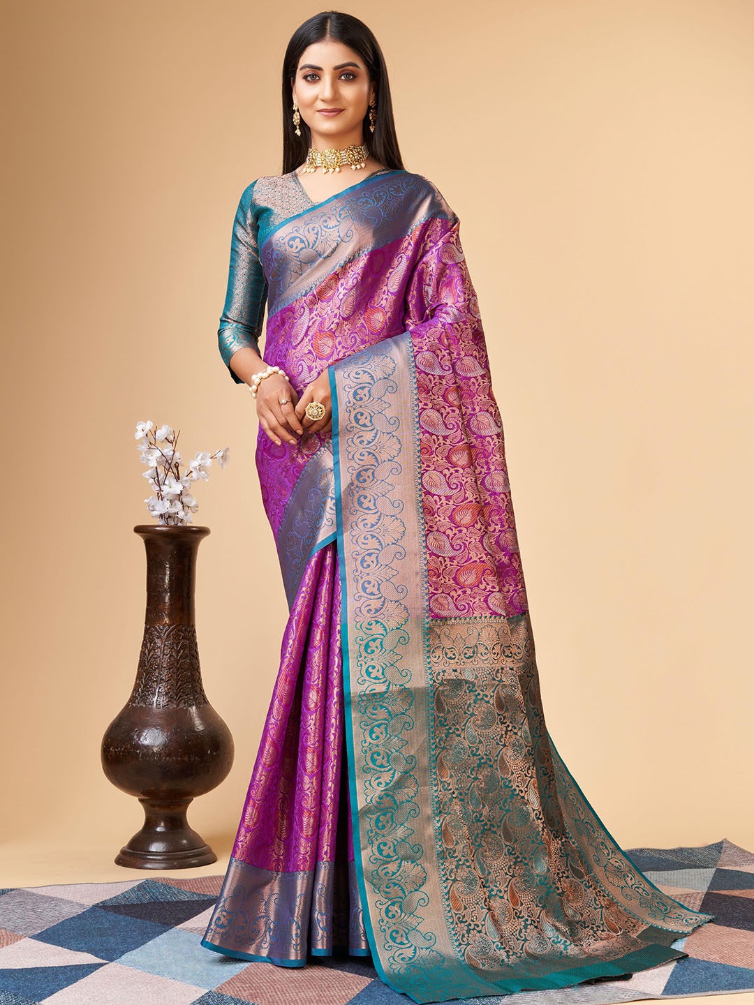 

ALAGINI Paisley Woven Design Zari Banarasi Saree, Purple