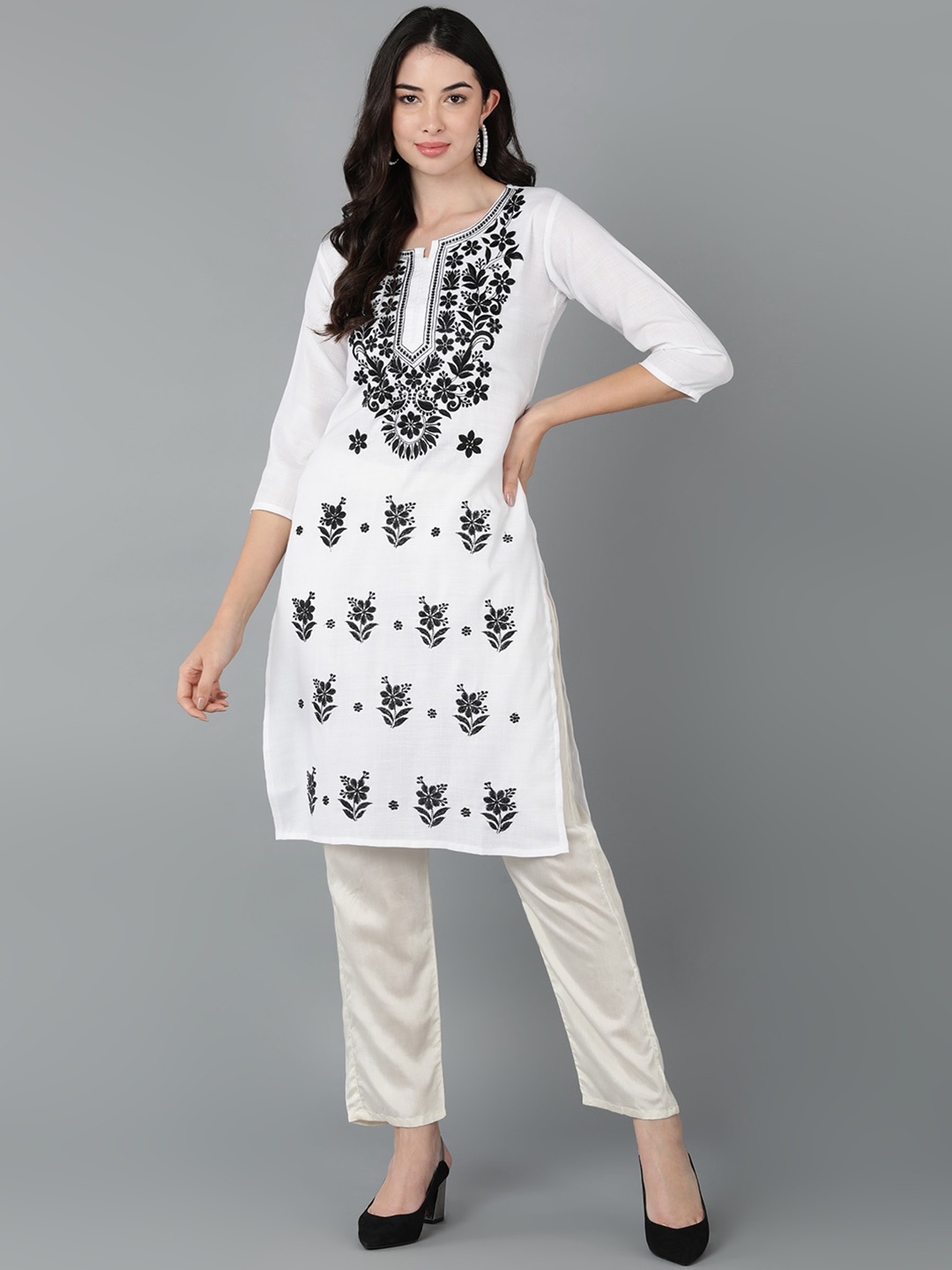 

TOP N THREAD Floral Embroidered Chikankari Cotton Straight Kurta, White