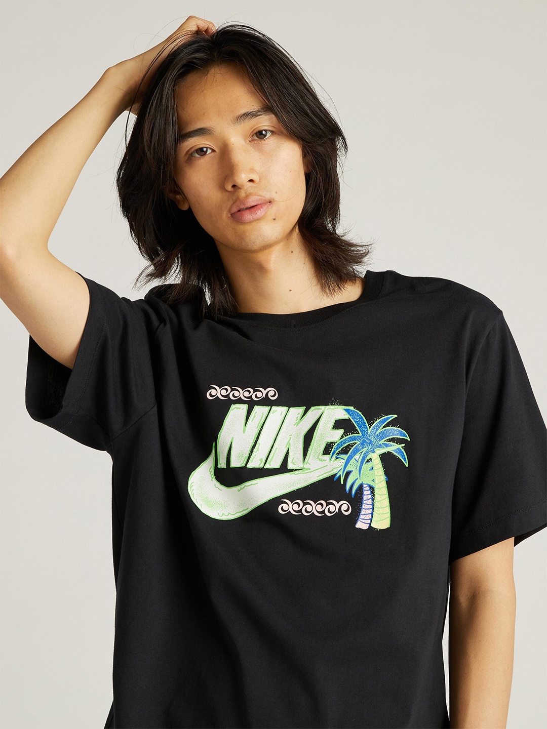 

Nike Sportswear Men's T-Shirt, Black