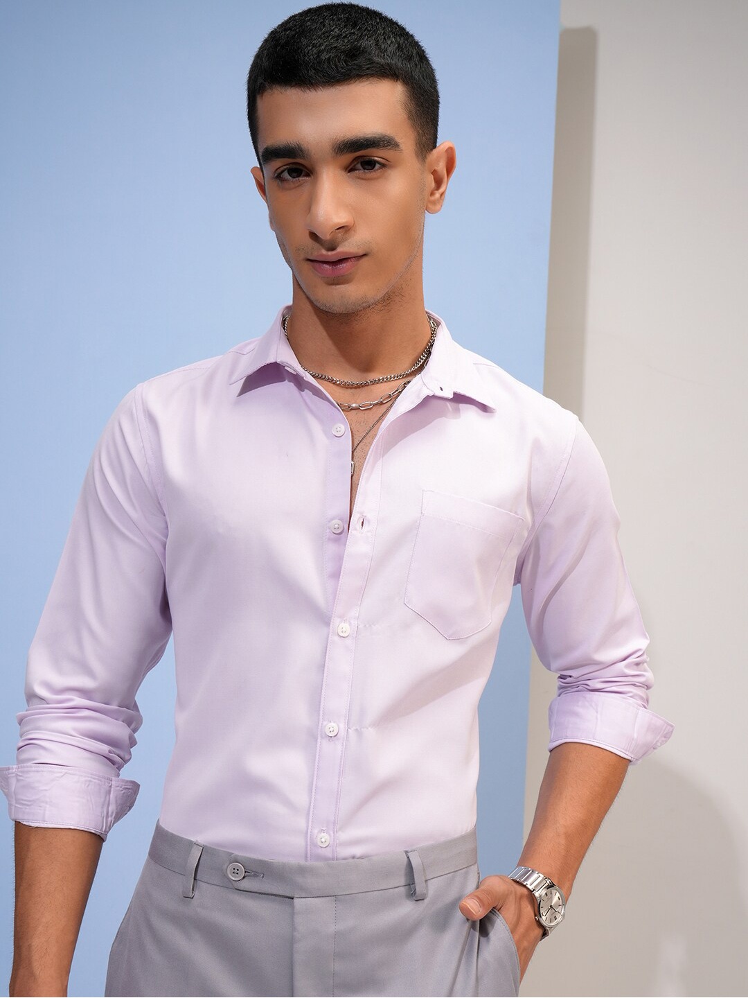 

Highlander Men Solid Slim FIt Shirt, Lavender