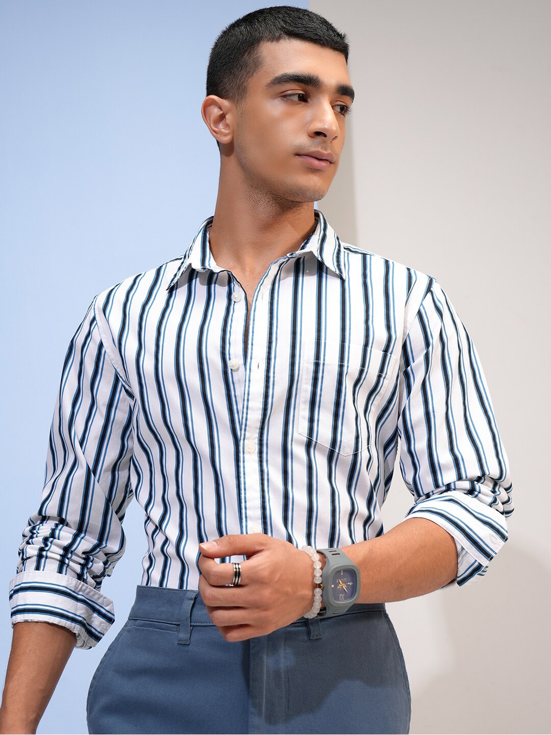 

Highlander Men Striped Slim FIt Shirt, White