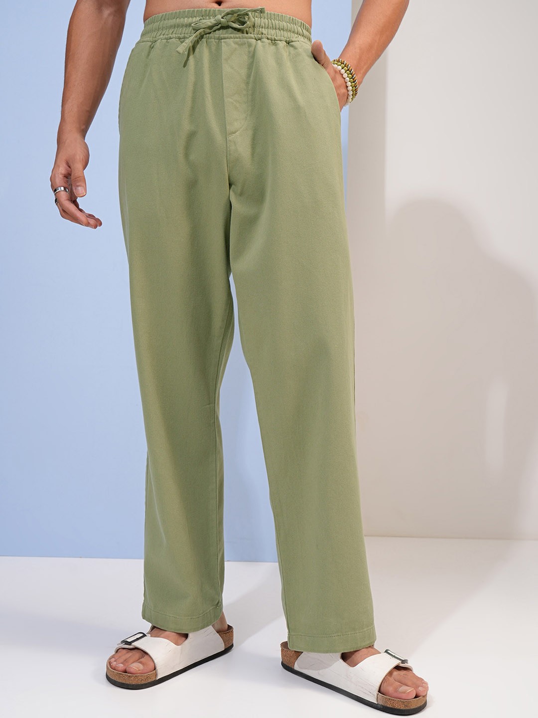 

HIGHLANDER Men Straight Fit Cotton Trouser, Olive