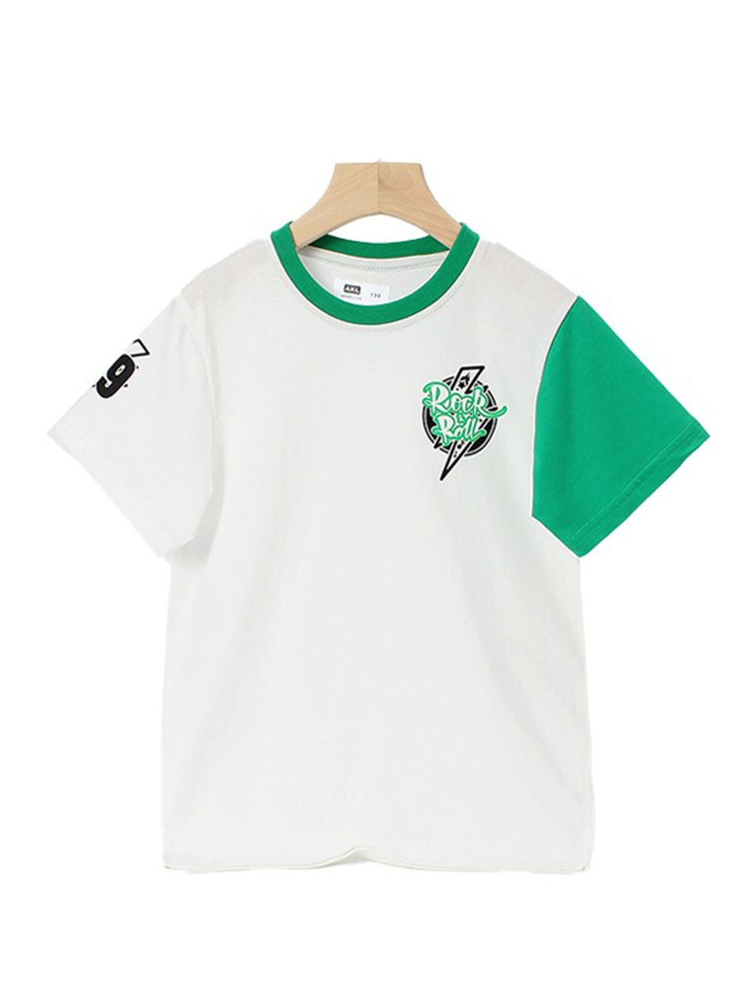 

StyleCast x Revolte Boys White Round Neck Cotton T-shirt