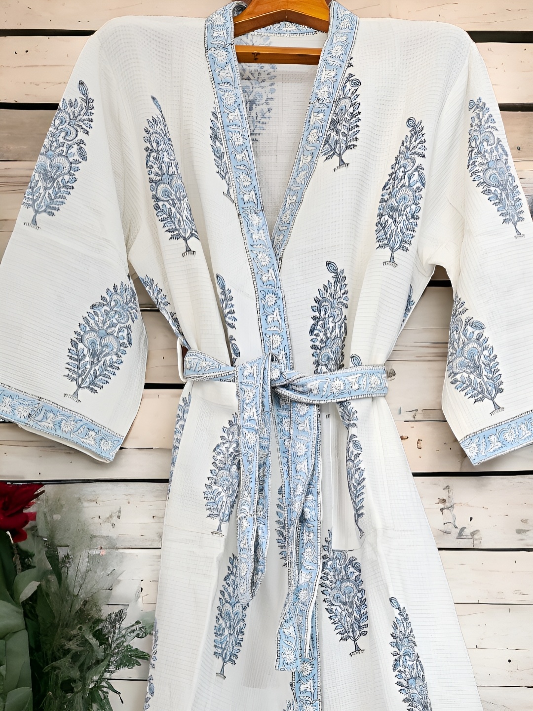 

Feels Like Home White & Blue Royal Collection Printed Waffle Cotton Bath Robe