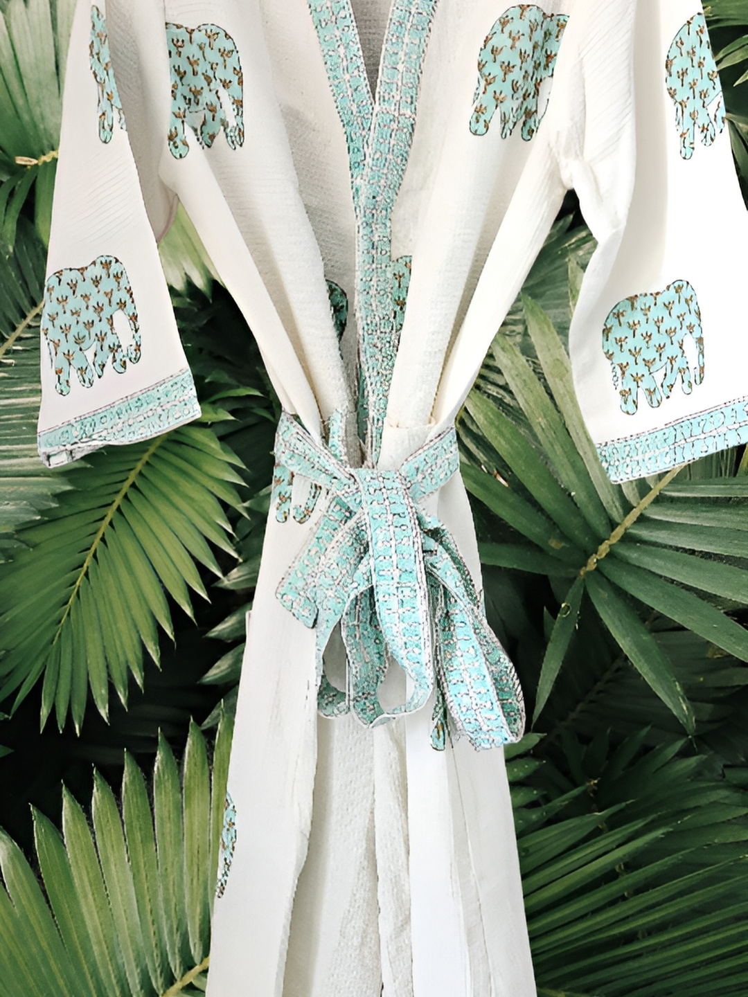 

Feels Like Home Royal Collection Elephant Hand Block Printed Waffle Cotton Bath Robe, White