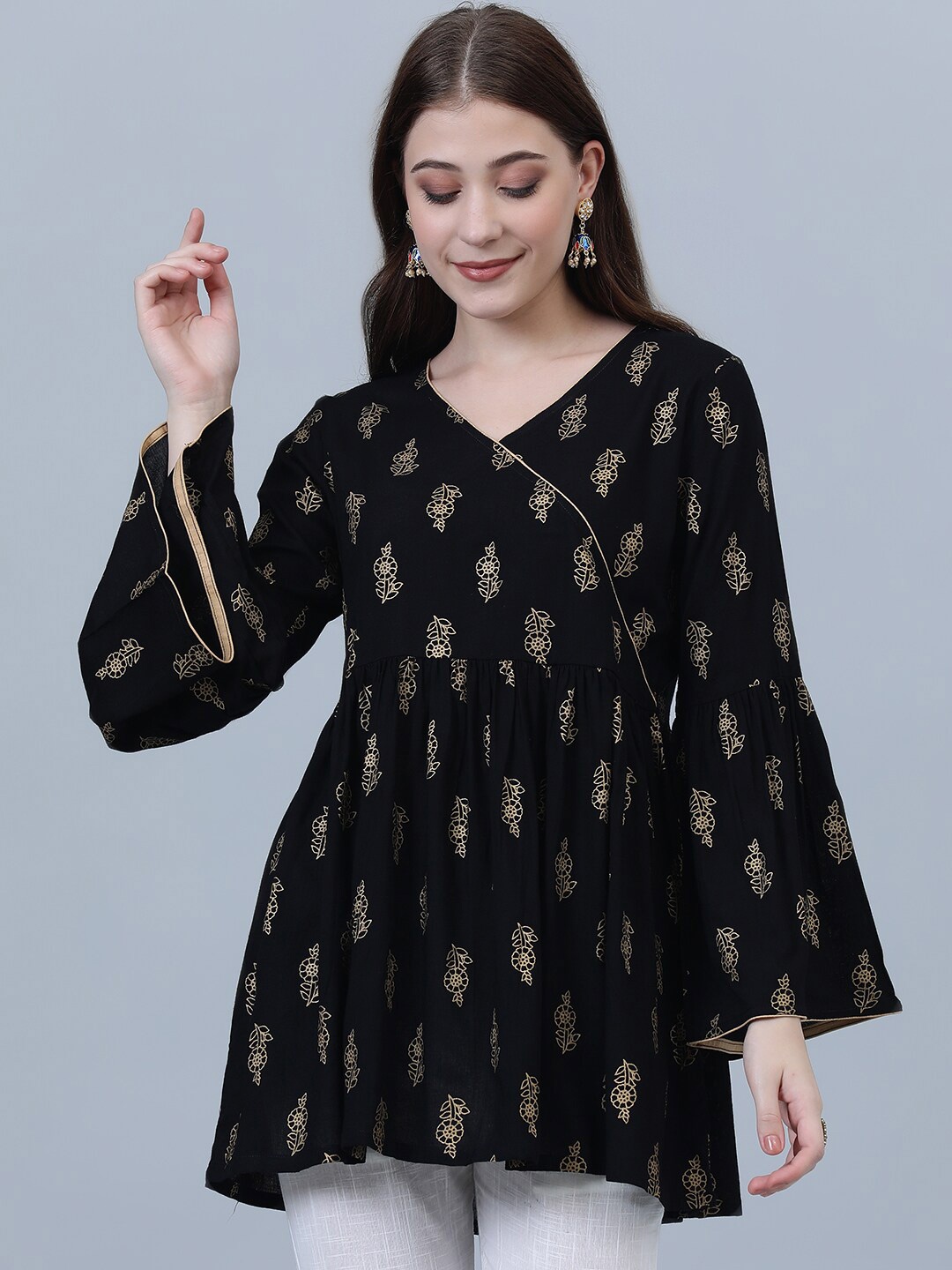 

SHOOLIN Ethnic Motifs Printed Bell Sleeves Angrakh Longline Top, Black