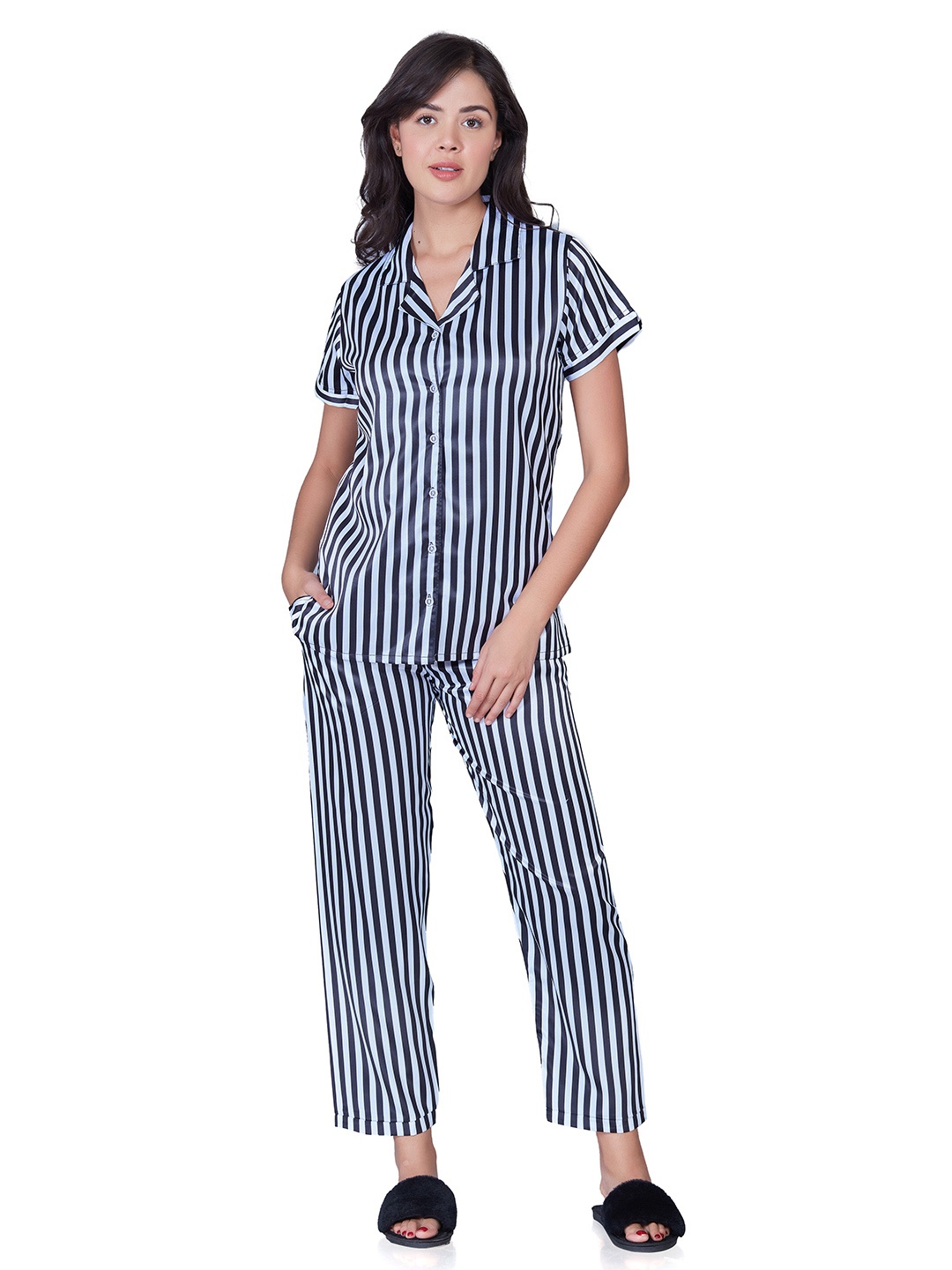 

THE DAILY OUTFITS Striped Lapel Collar Satin Night suit, Black