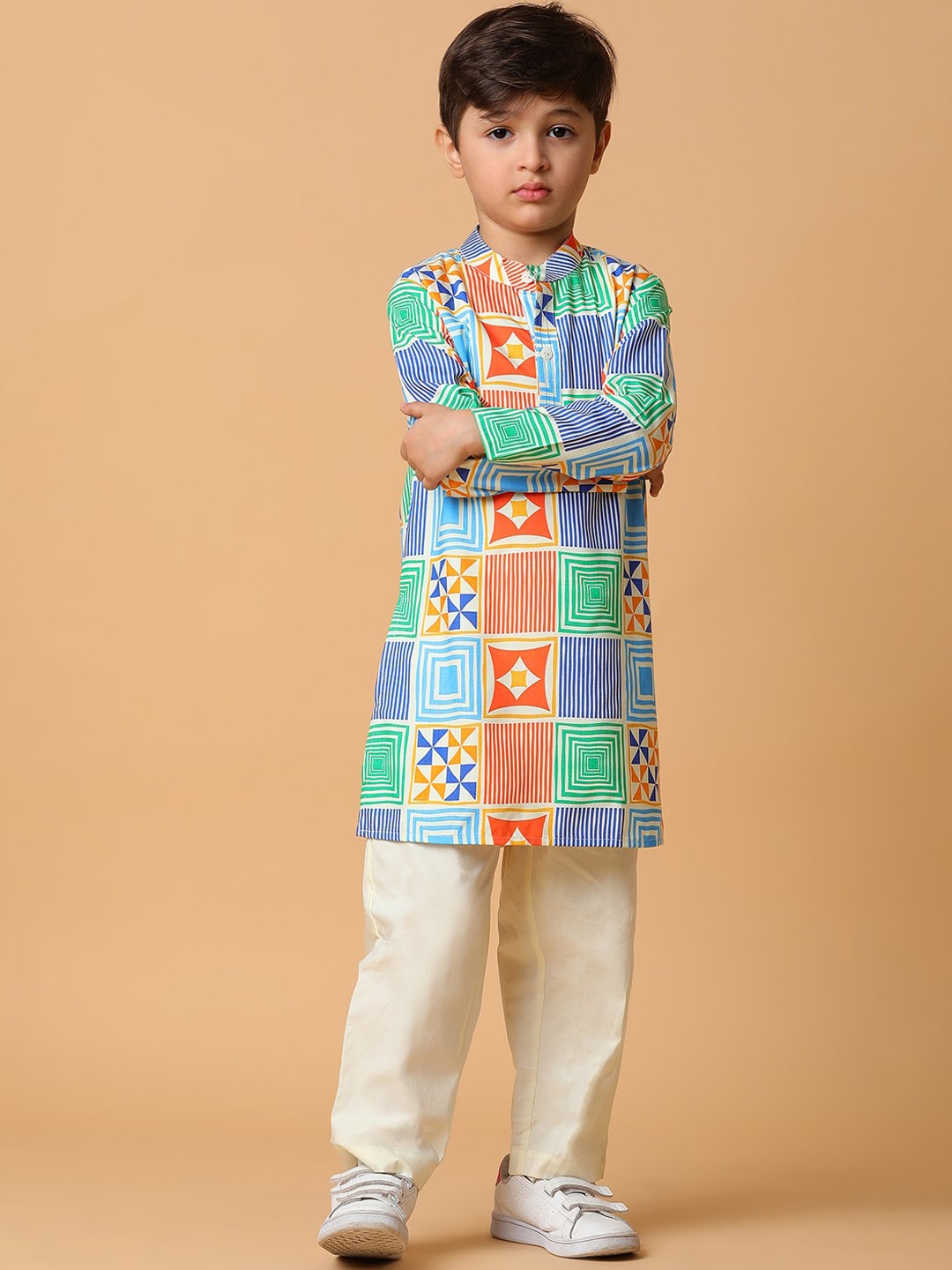 

TALES & STORIES Boys Printed Straight Kurta with Pyjamas, Green