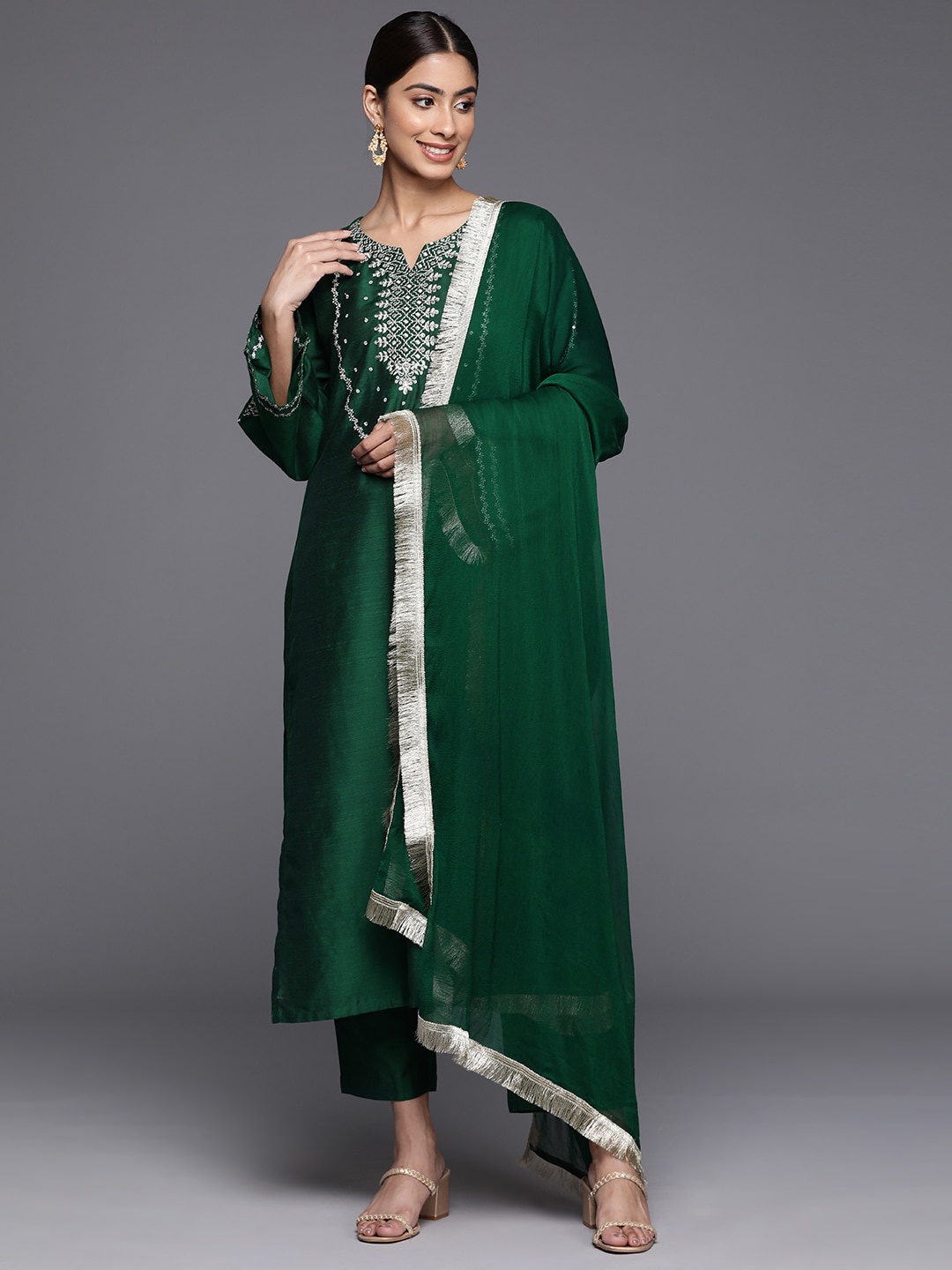 

Varanga Ethnic Motifs Printed Regular Sequinned Kurta with Trousers & With Dupatta, Green
