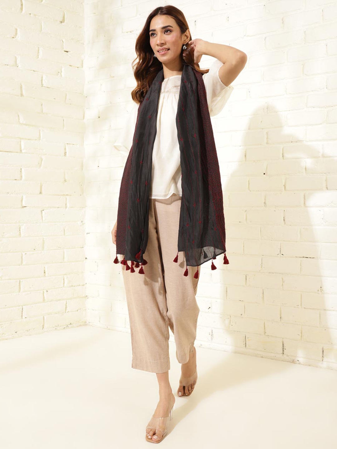

Fabindia Ethnic Motifs Embroidered Stole, Black