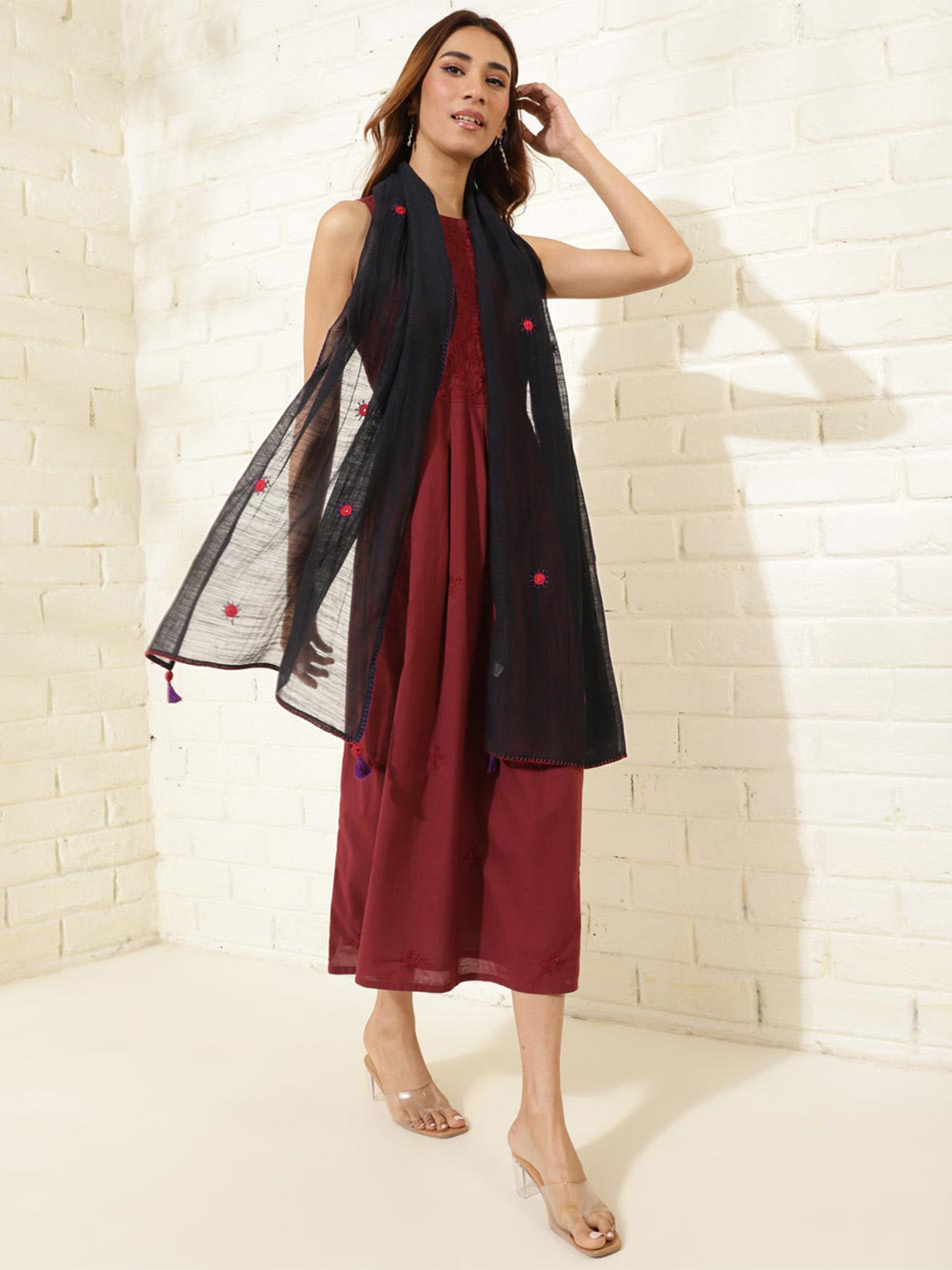 

Fabindia Ethnic Motifs Embroidered Cotton Silk Stole, Black
