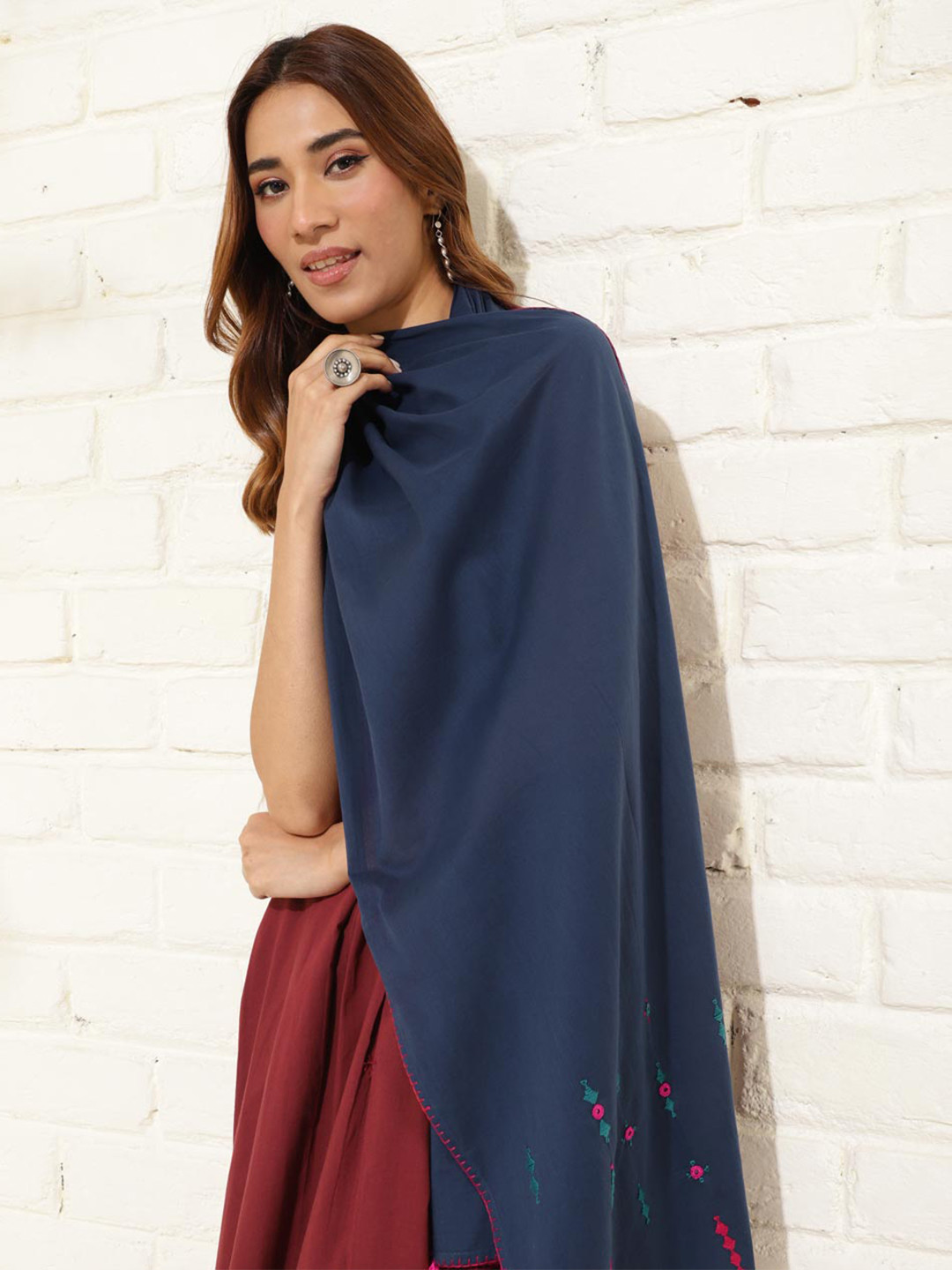 

Fabindia Ethnic Motifs Embroidered Cotton Stole, Blue