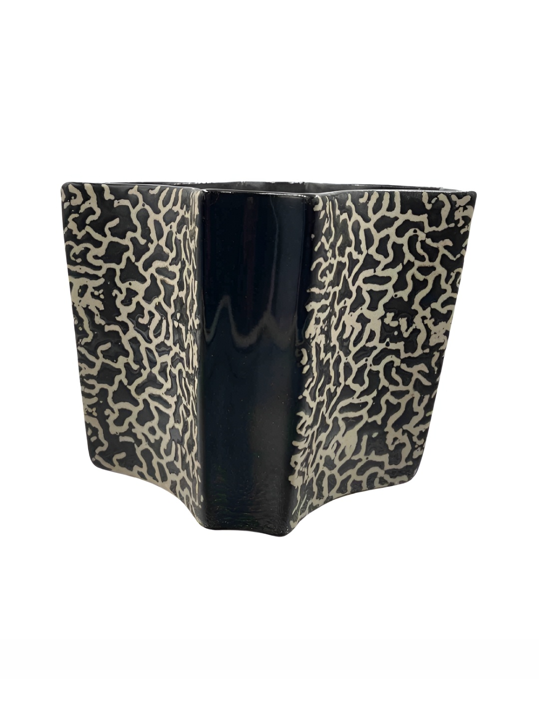 

INDIA MEETS INDIA Black & Cream-Coloured Textured Ceramic Planter