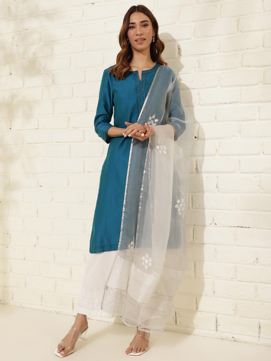 

Fabindia Ethnic Motifs Embroidered Dupatta With Chikankari, White