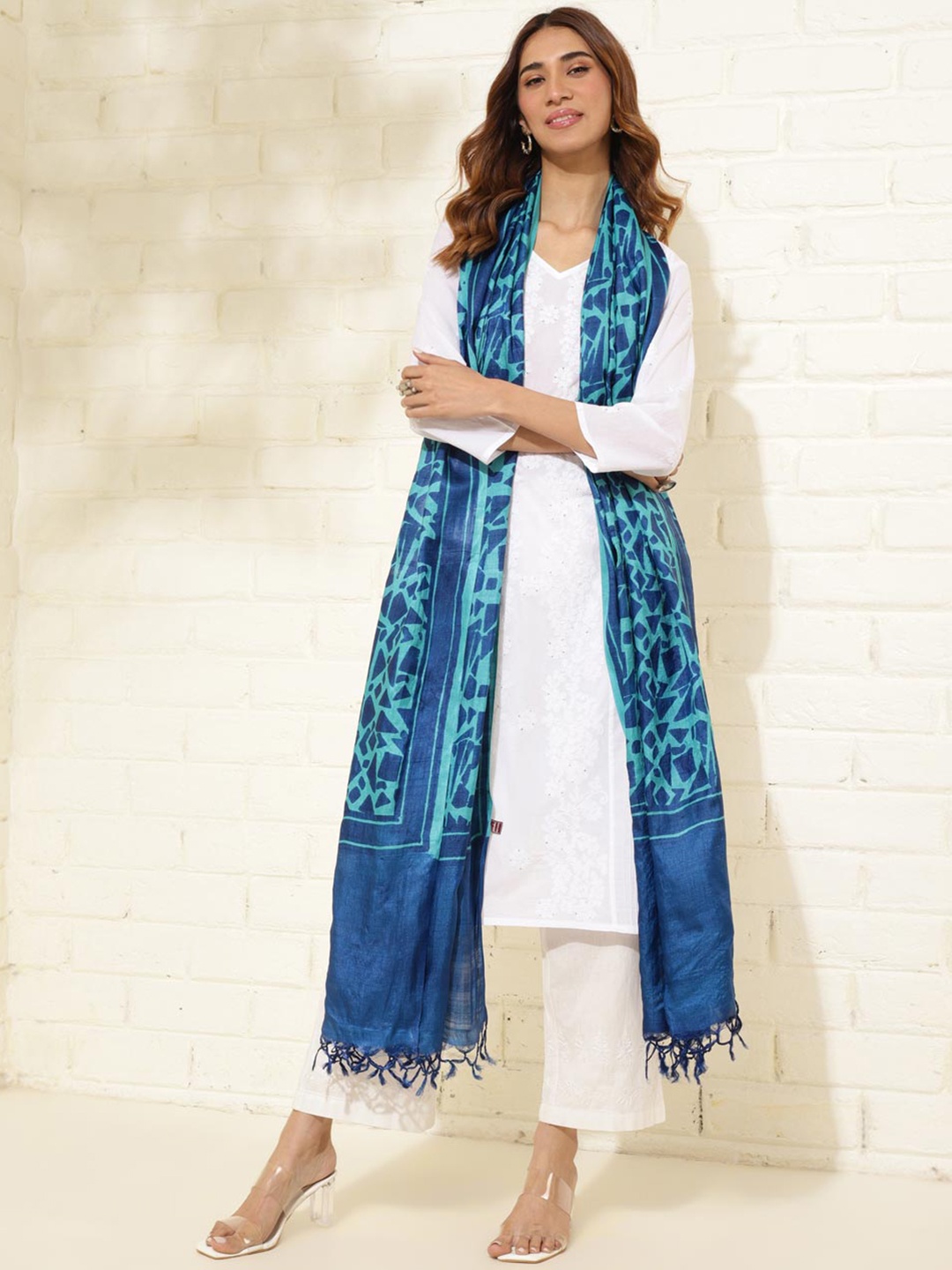 

Fabindia Geometric Printed Silk Dupatta, Turquoise blue