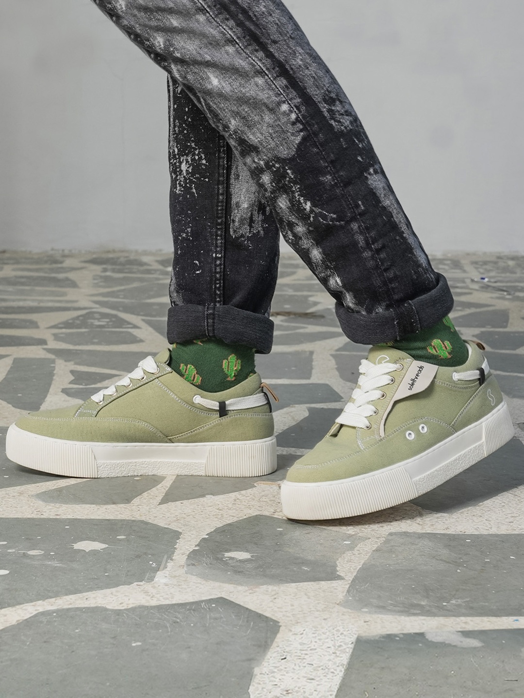 

Solethreads Women Sneakers, Olive
