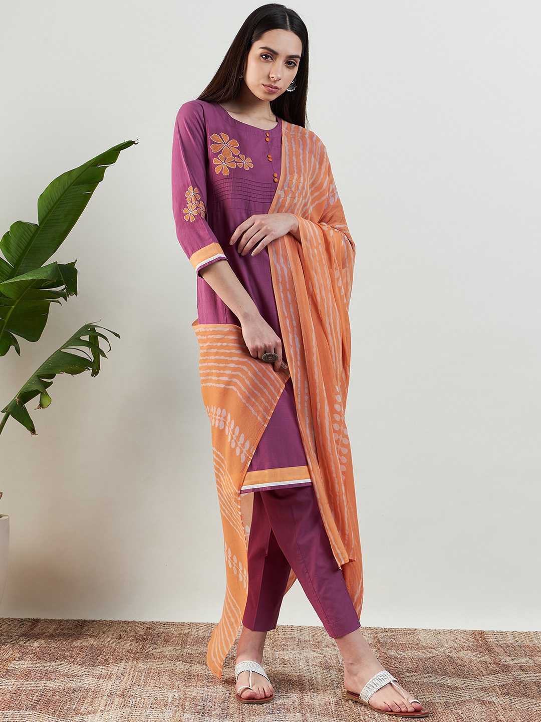 

STADO Floral Embroidered Organic Cotton Straight Kurta & Trousers With Dupatta, Purple