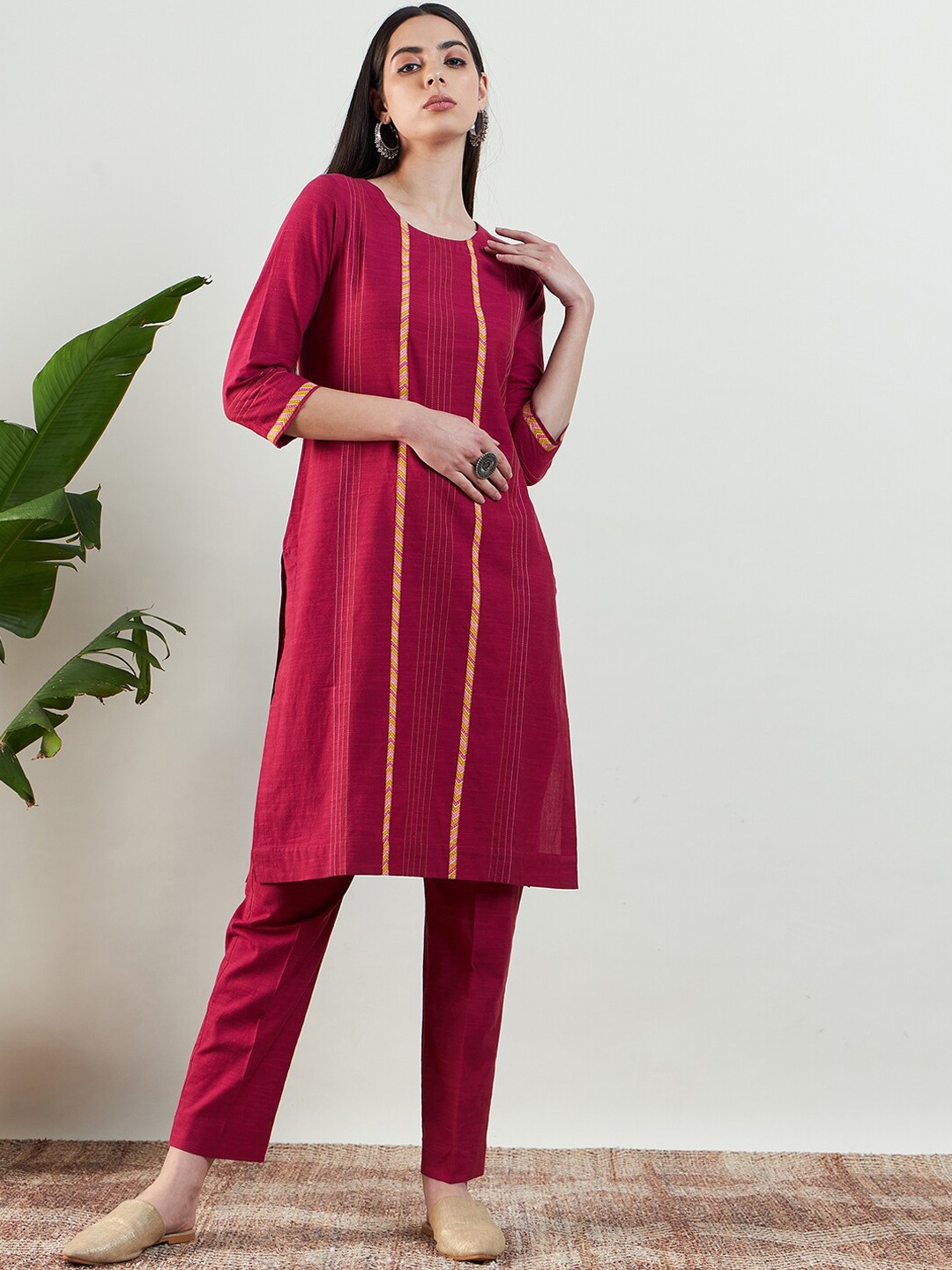 

STADO Round Neck Striped Regular Kurta with Trousers, Pink