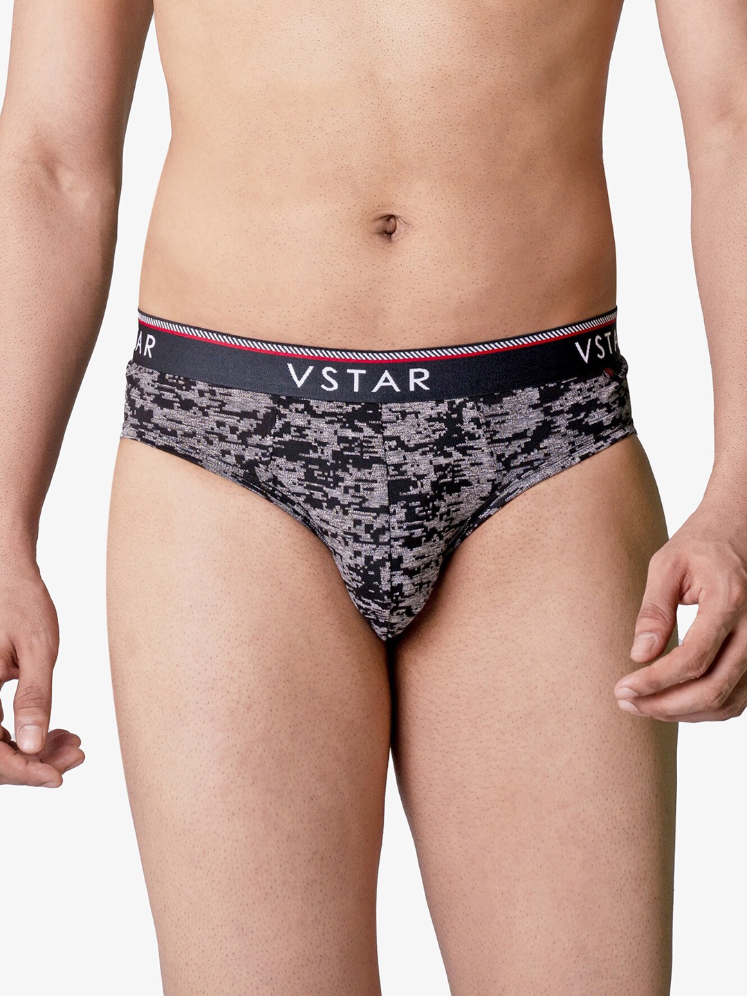 

VStar Abstract Printed Low-Rise Anti Microbial Basic Briefs SG 02-BLACK