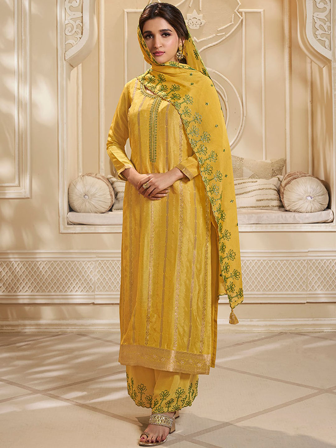 

Seerat Round Neck Ethnic Embroidered Pure Silk Straight Kurta with Palazzo & Dupatta, Yellow