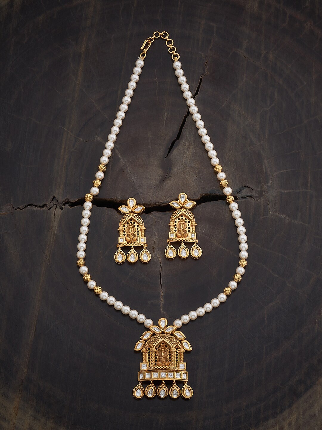 

Kushal's Fashion Jewellery Kundan-Studded & Beaded Jewellery Set, Gold