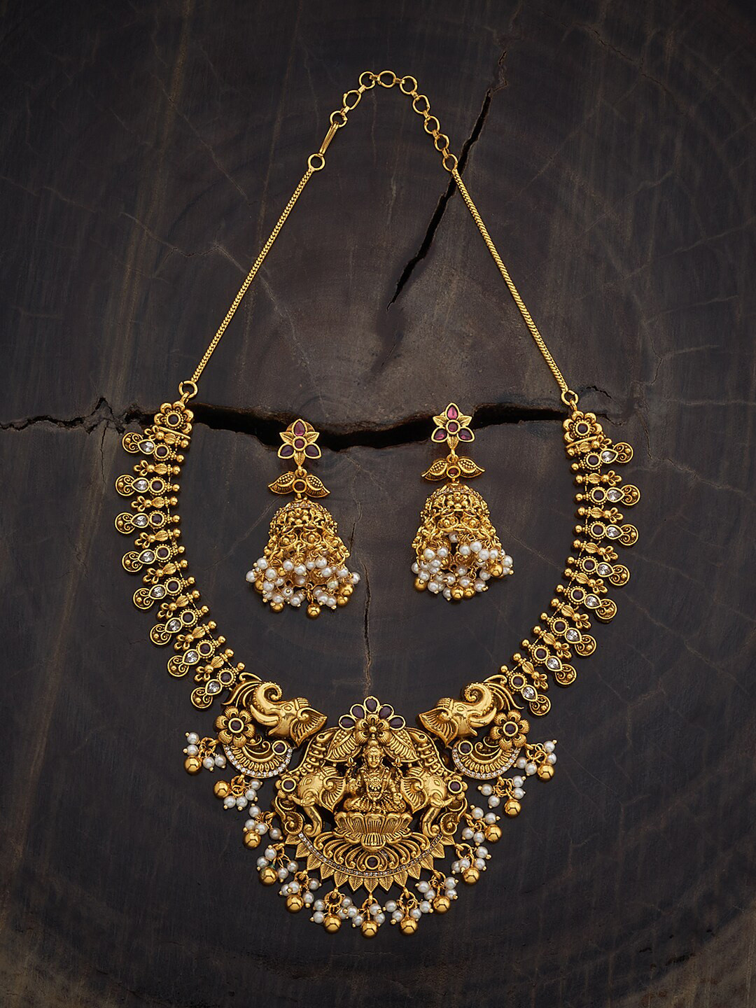 

Kushal's Fashion Jewellery Gold-Plated Stones Studded Jewellery Set