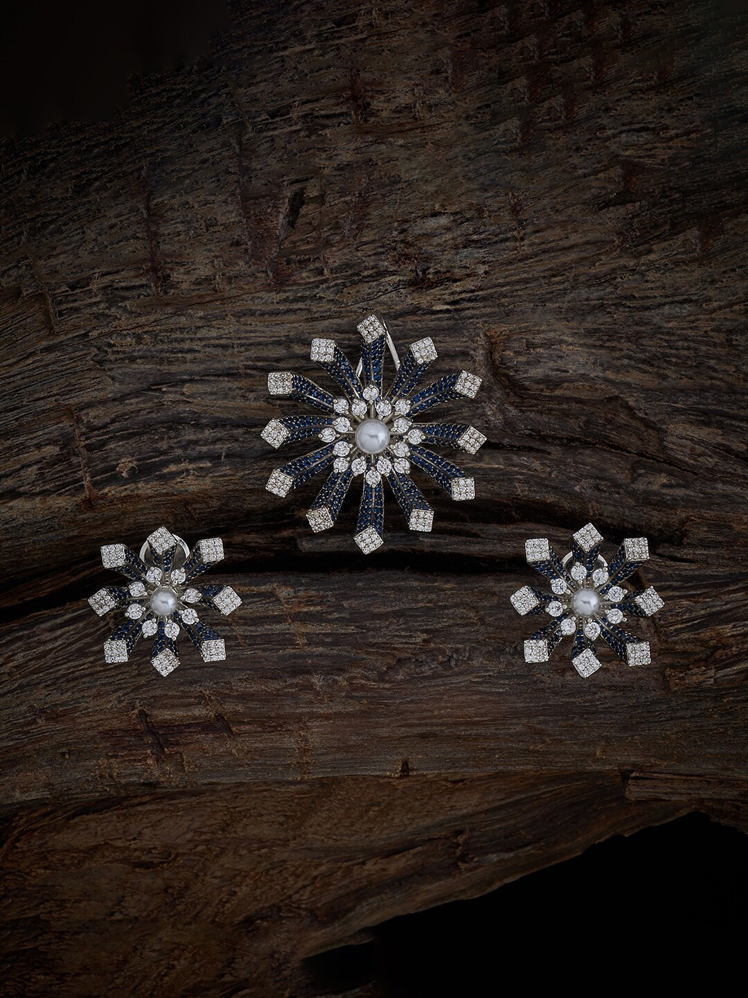 

Kushal's Fashion Jewellery Rhodium-Plated Cubic Zirconia-Studded Pendant & Earrings, Silver