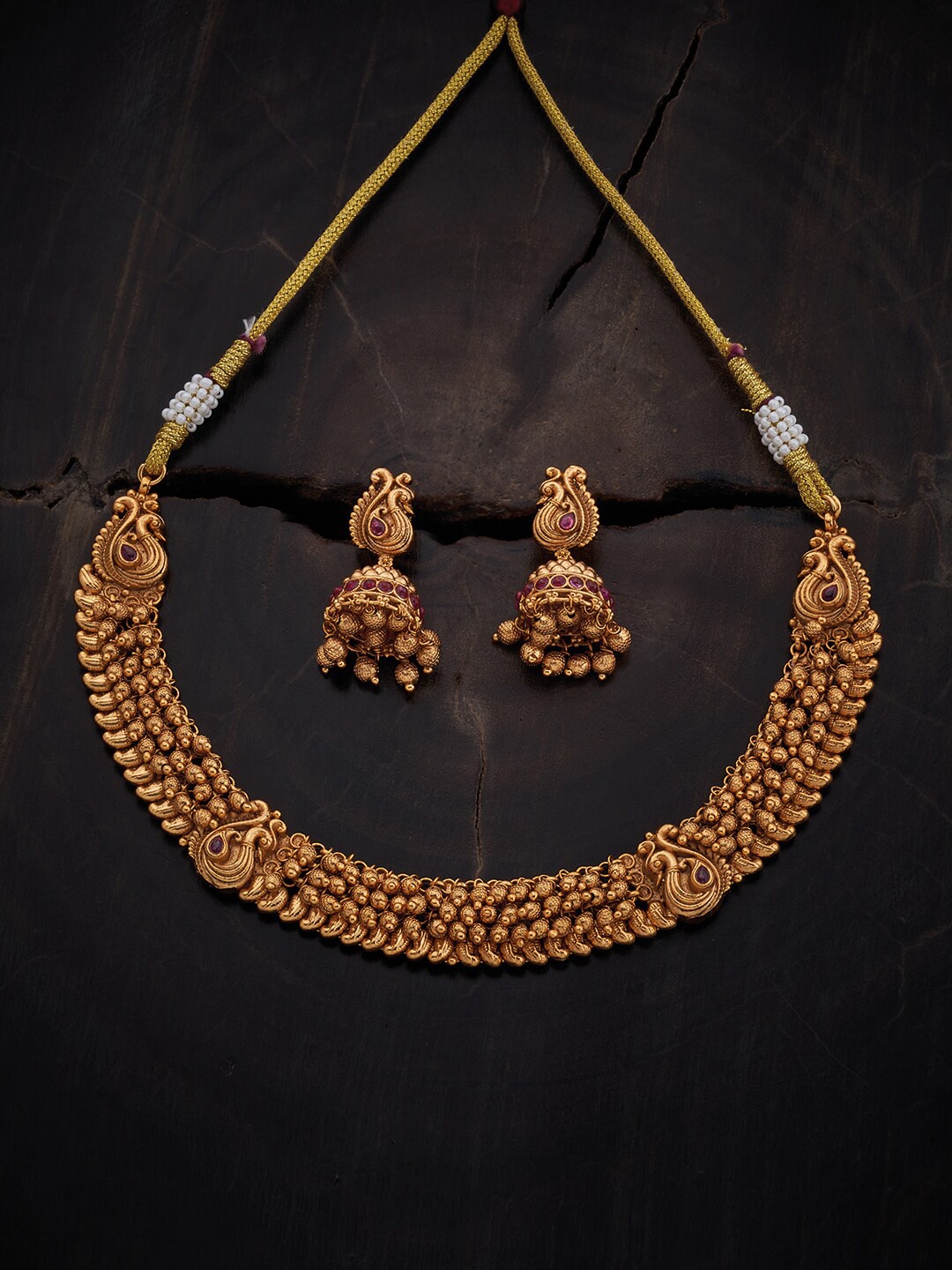 

Kushal's Fashion Jewellery Gold-Plated Stones Studded Jewellery Set
