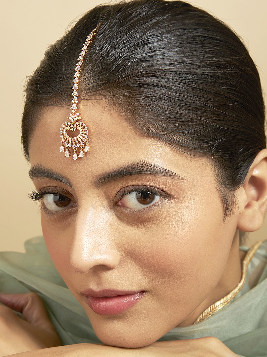 

Kushal's Fashion Jewellery Gold-Plated Artificial Stones Studded Maang Tikka