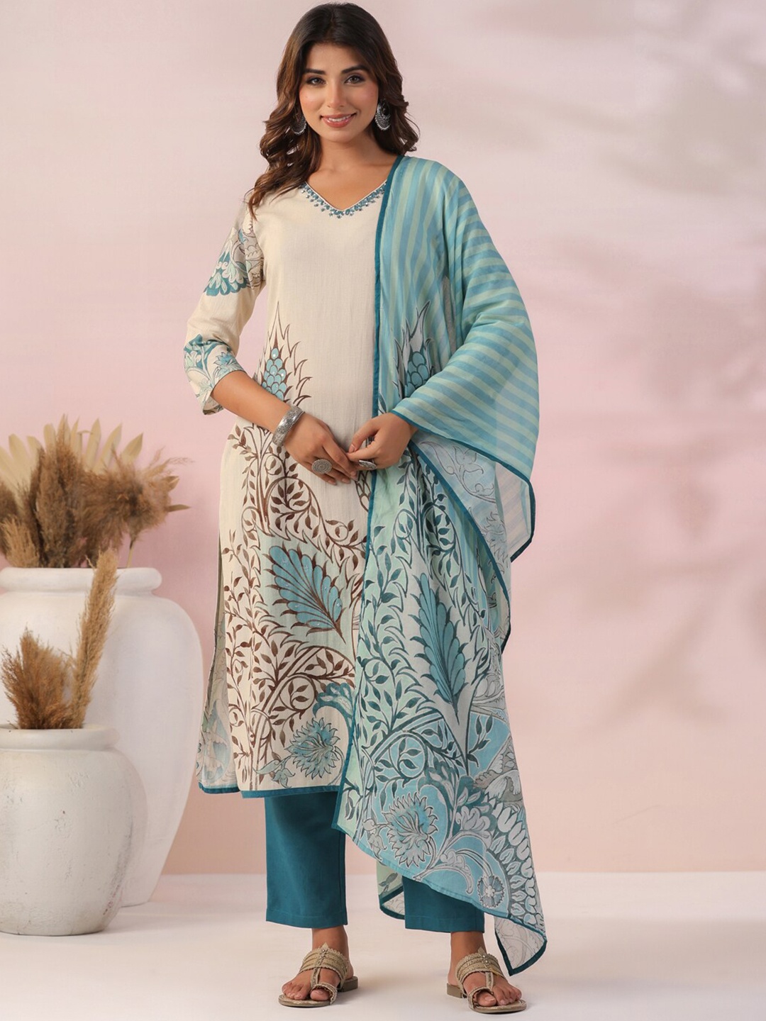 

FASHOR Floral Printed Beads and Stones Pure Cotton Kurta With Trousers & Dupatta, Off white
