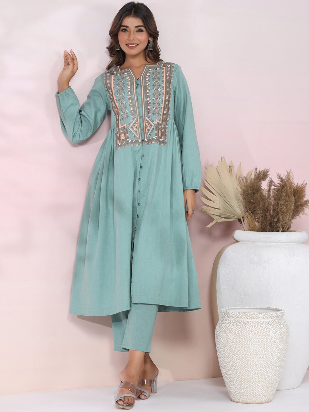 

FASHOR Ethnic Motifs Embroidered Kurta & Trouser, Blue