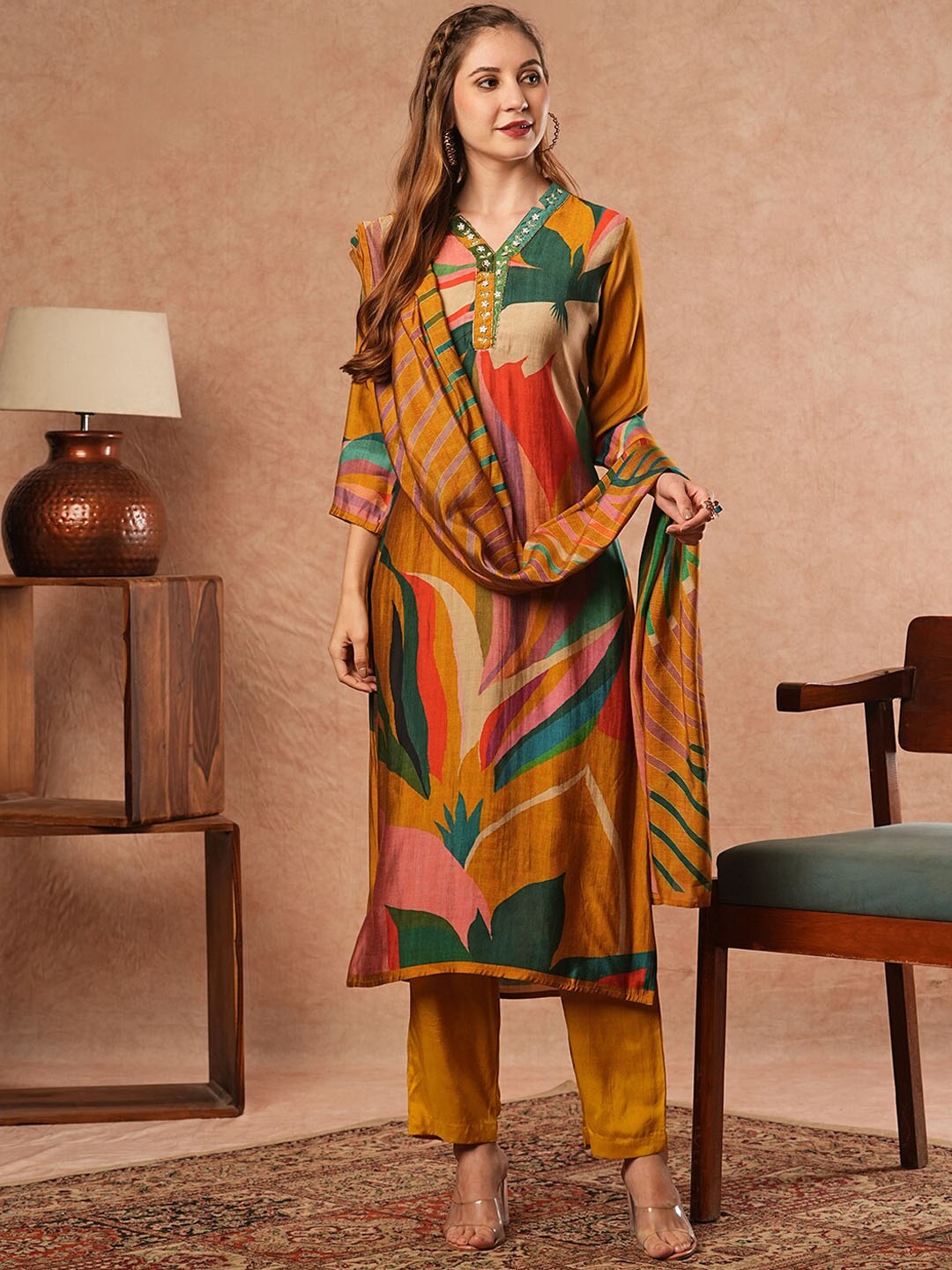 

FASHOR Abstract Printed Beads and Stones Kurta With Trouser & Dupatta, Red