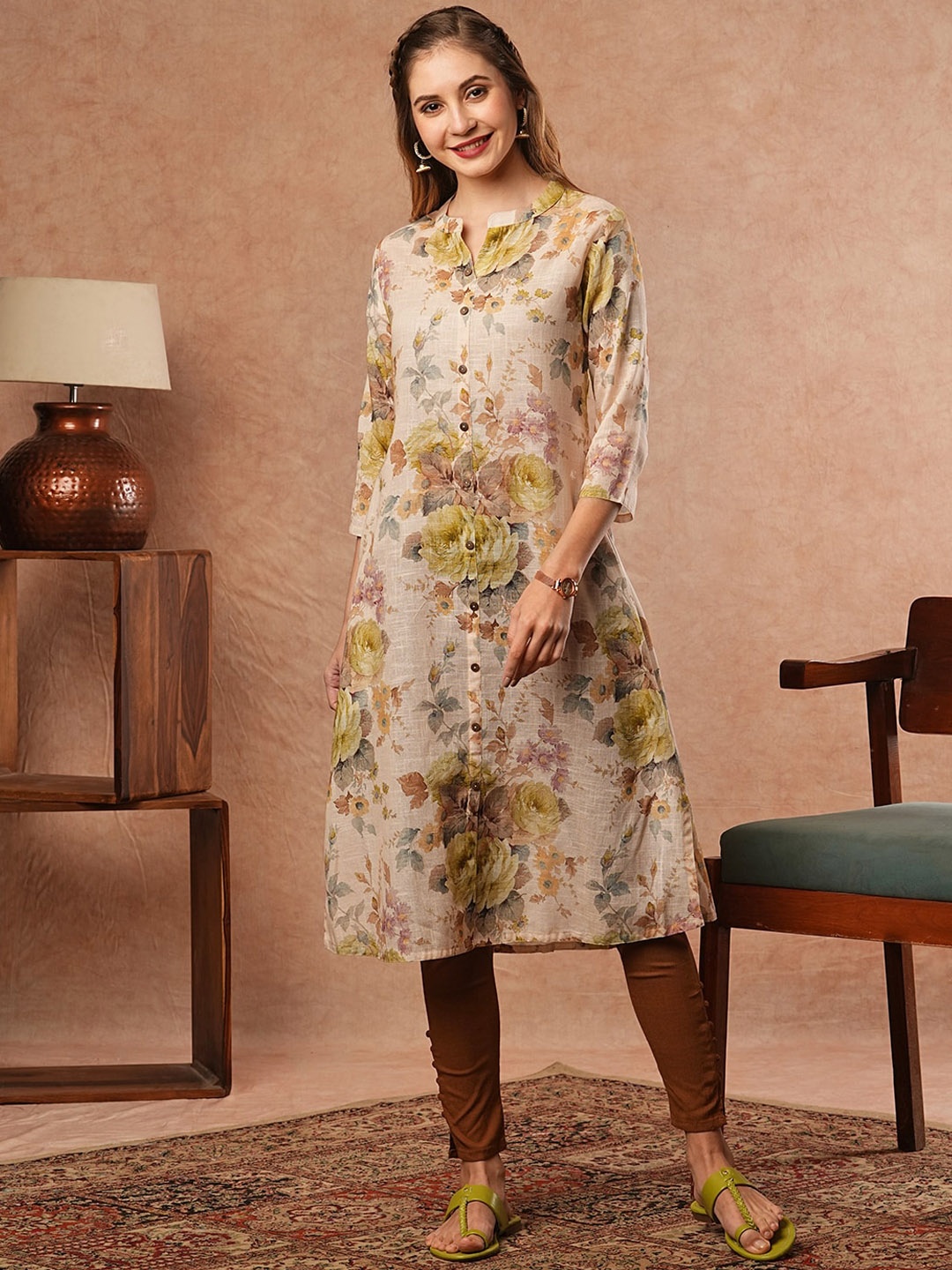 

FASHOR Floral Printed Mandarin Collar Straight Kurta, Beige