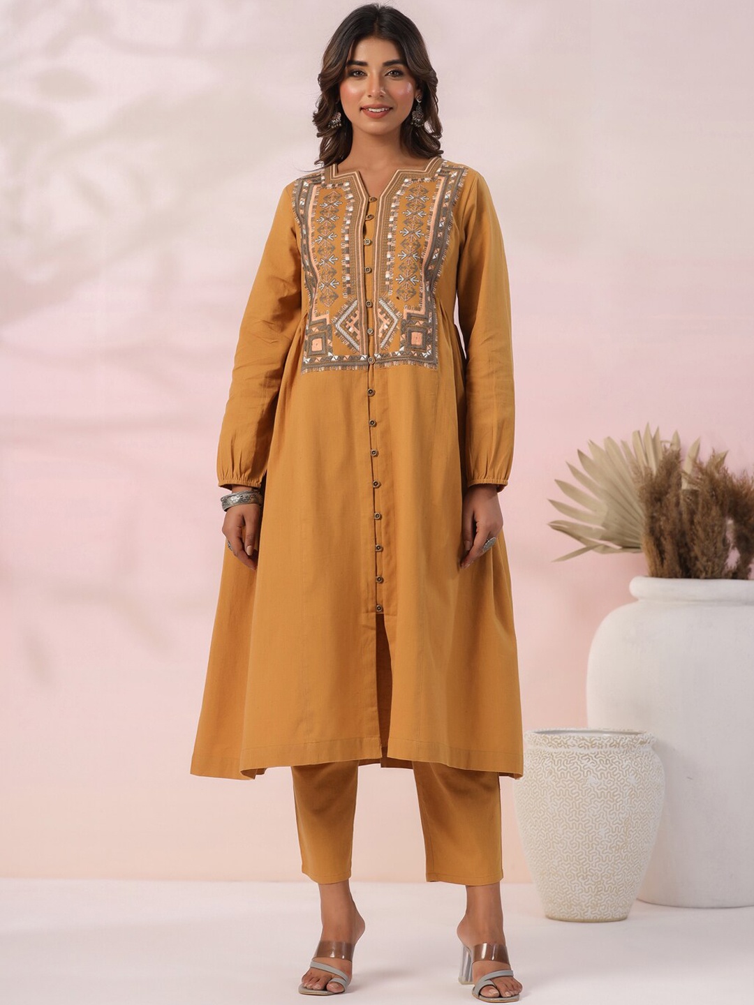 

FASHOR Ethnic Motifs Embroidered Kurta & Trouser, Mustard