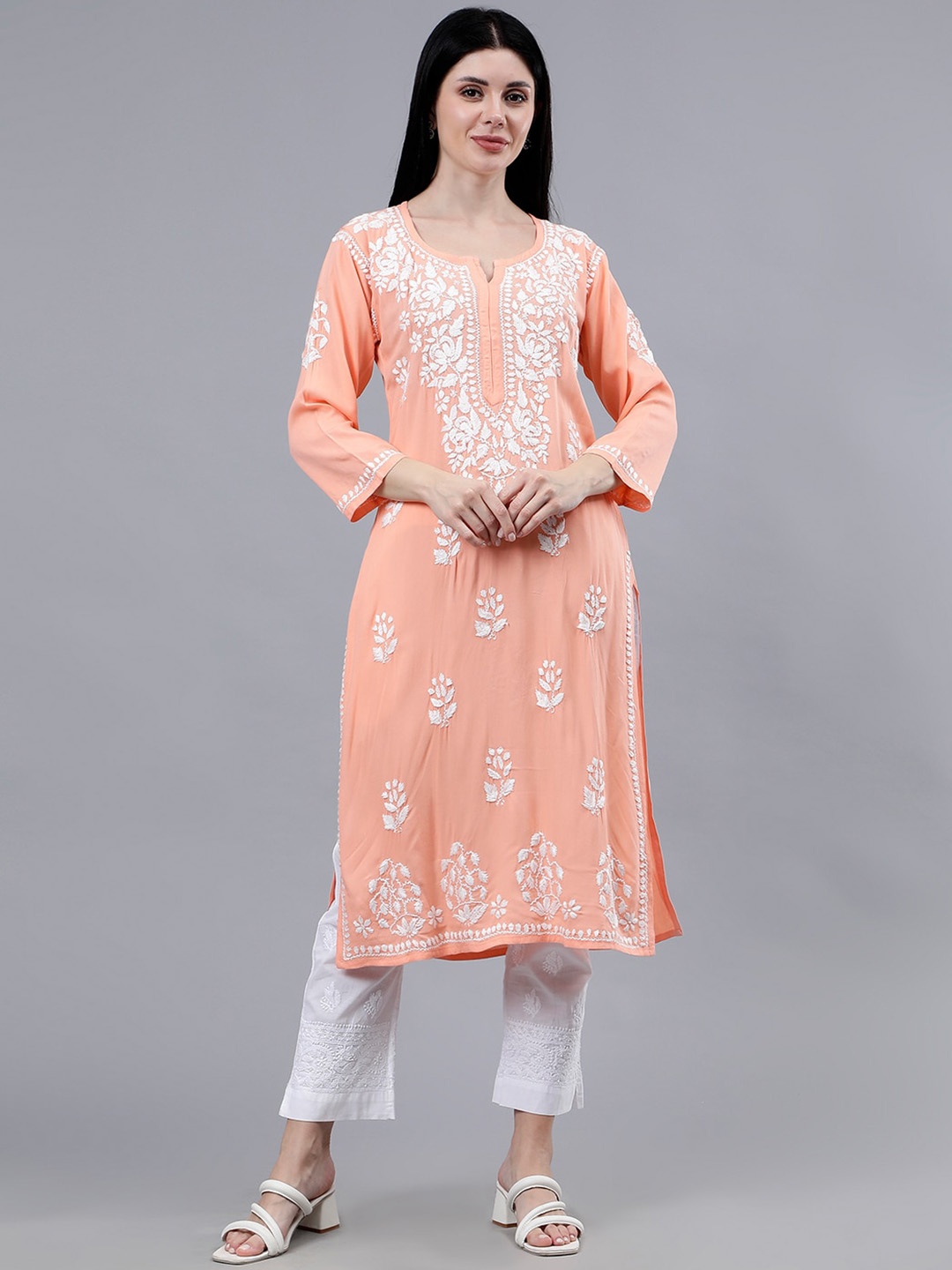 

Seva Chikan Ethnic Motifs Embroidered Lucknowi Chikankari Kurta, Peach
