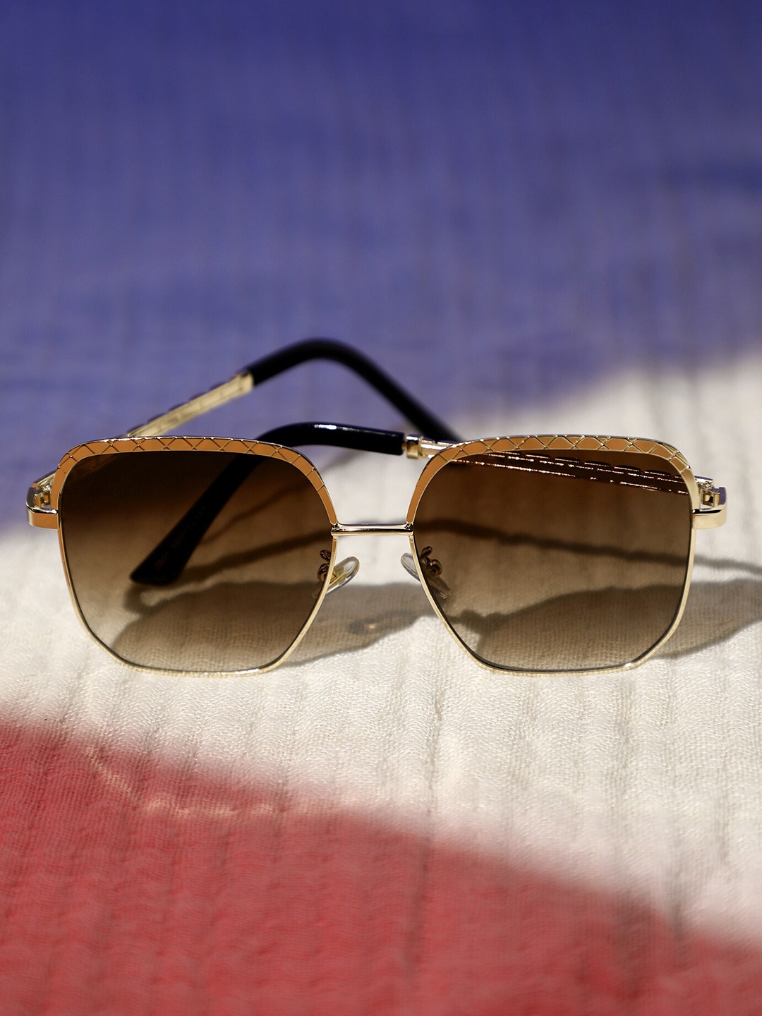 

LULU & SKY Women Wayfarer Sunglasses N2601, Brown
