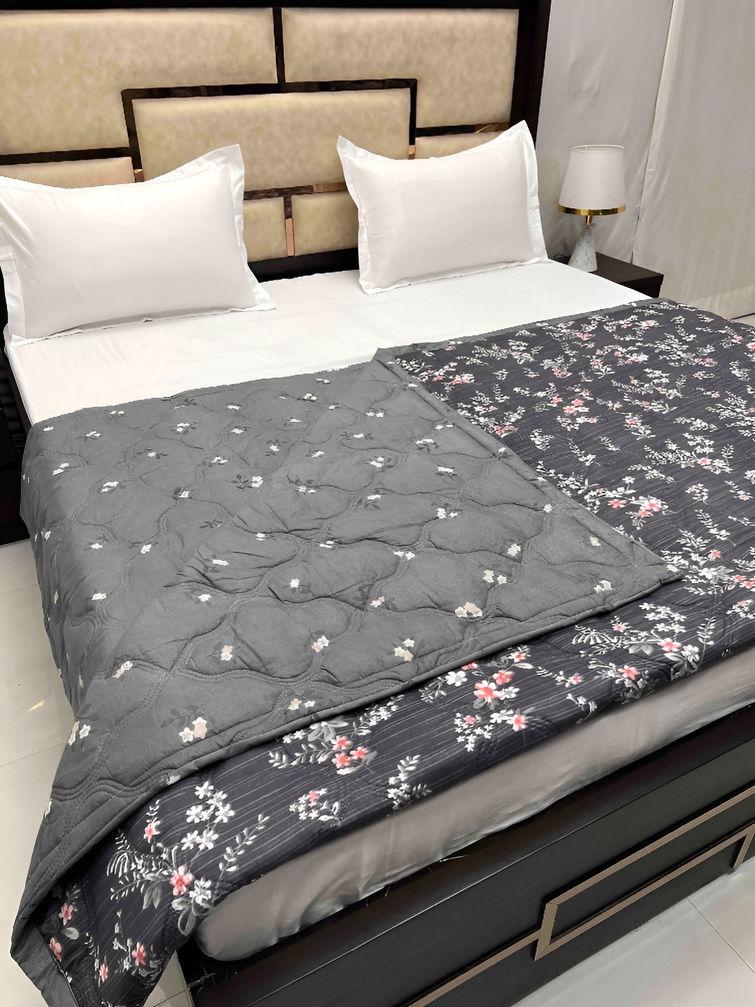 

Pure Decor Grey & Pink Floral AC Room 210 GSM Double Bed Comforter