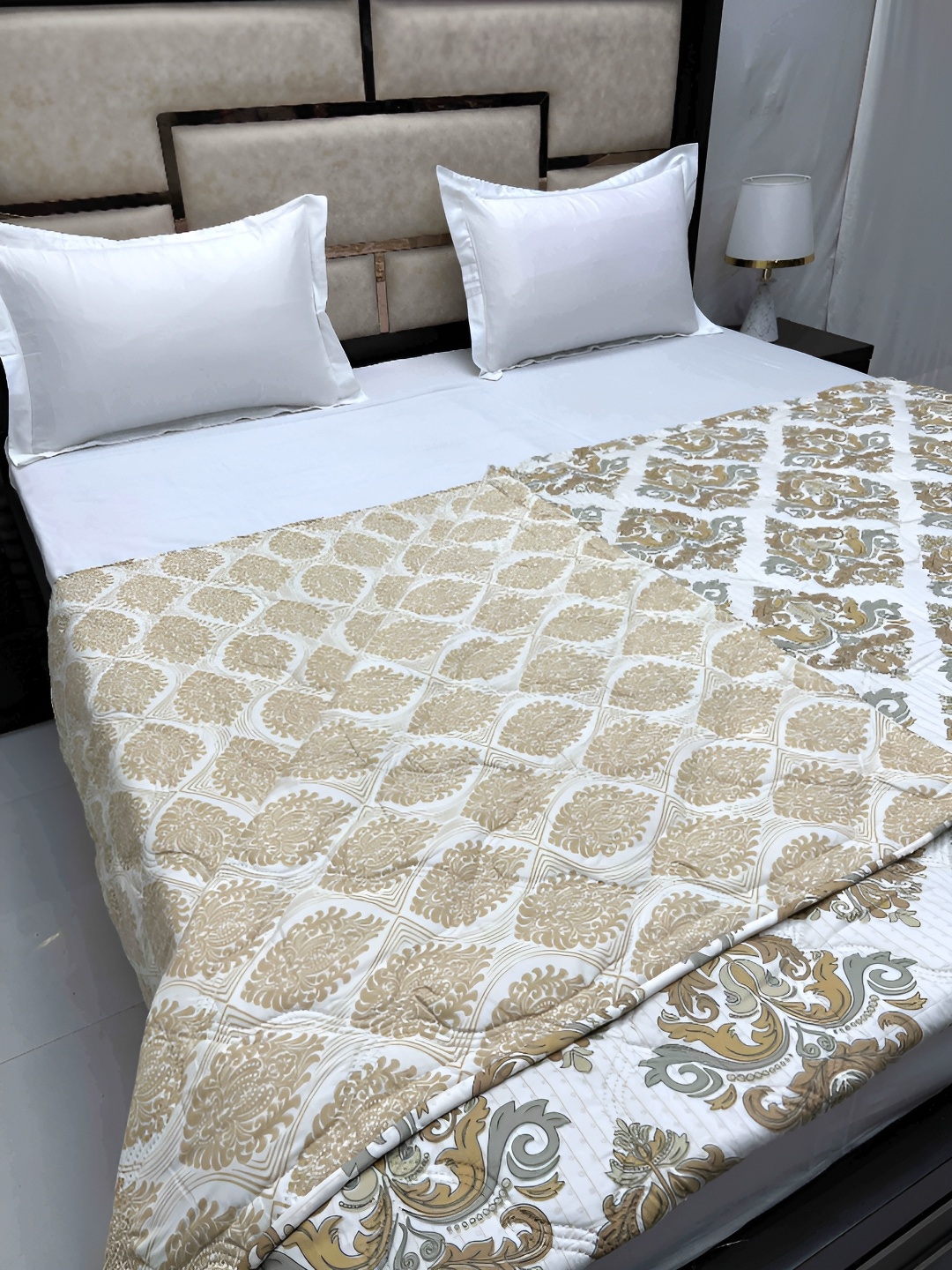 

Pure Decor Brown & White Ethnic Motifs AC Room 210 GSM Double Bed Comforter