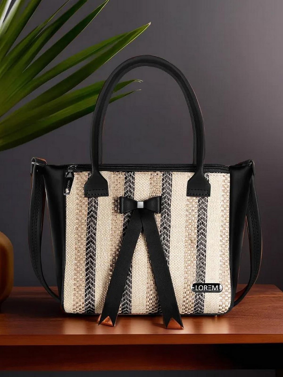 

LOREM Structured Handheld Bag, Black